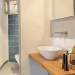 Cozy Bruni House In アパート *