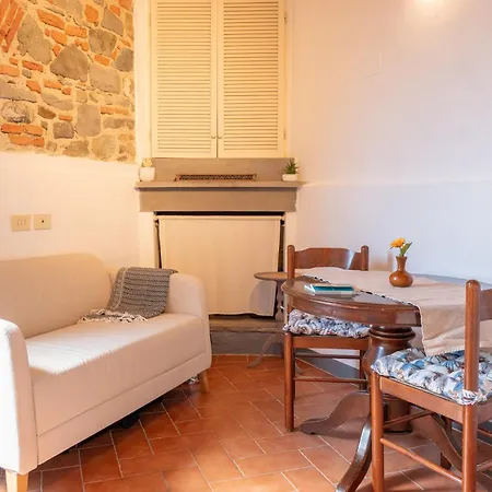 Apartment Cozy Bruni House In *