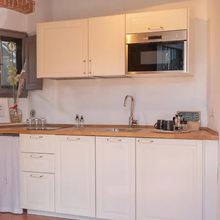 Cozy Bruni House In Apartment